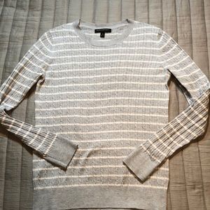 Banana Republic cable light weight sweater, size Medium